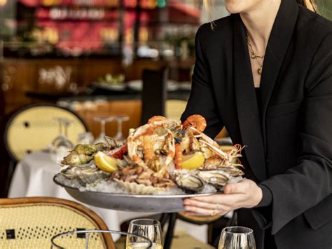 La Coupole / BRASSERIE – FRUITS DE MER A EMPORTER /。